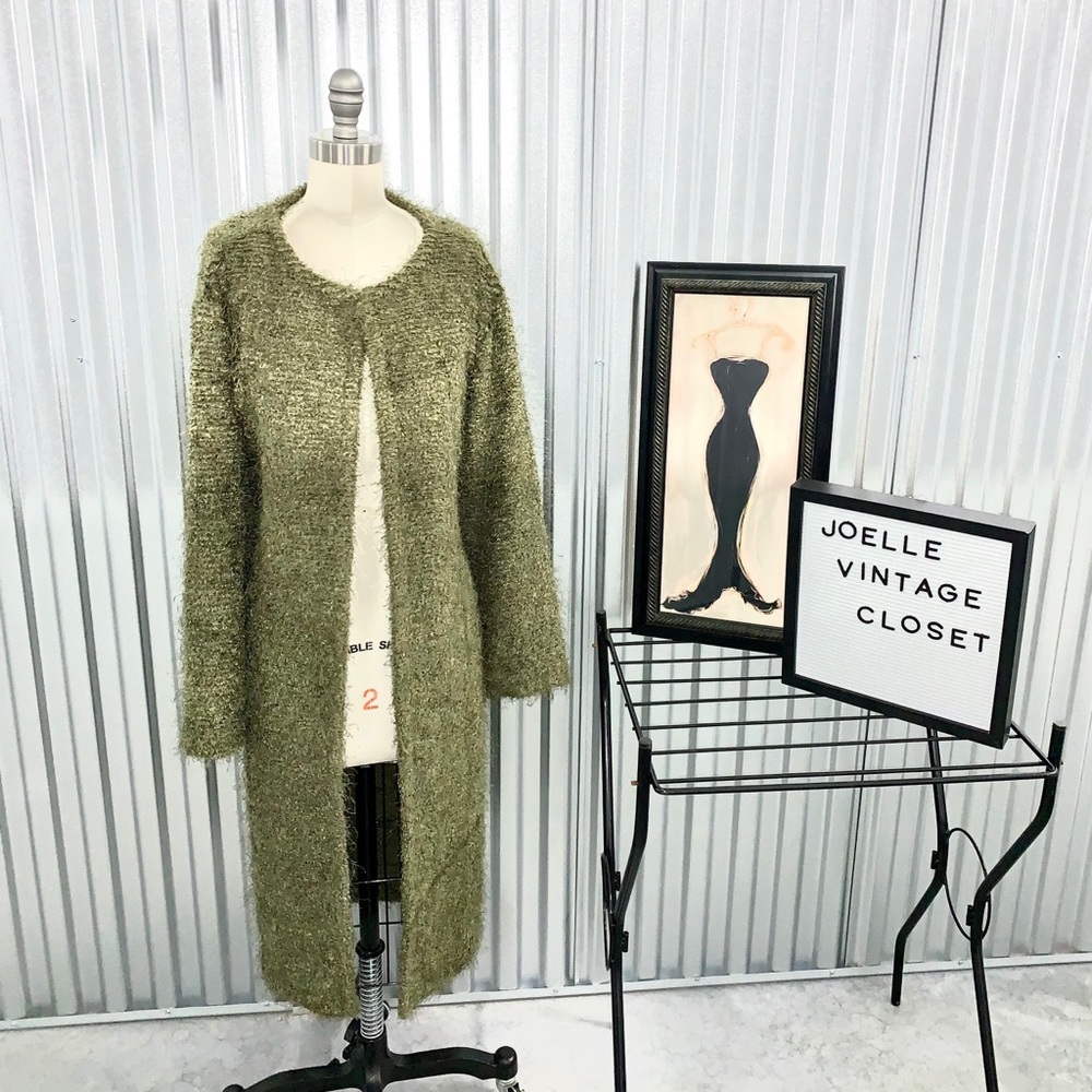 Chinos Shaggy Sweater